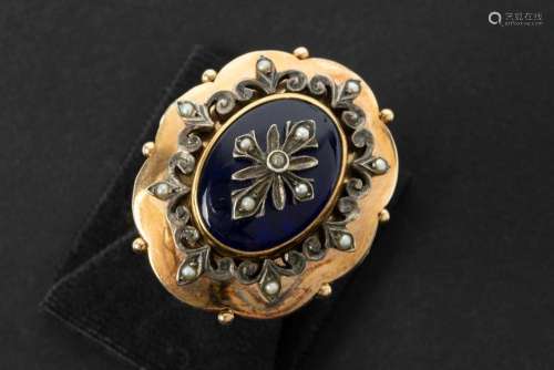 19th Cent. ring in yellow gold (14 carat) with blue enamel a...