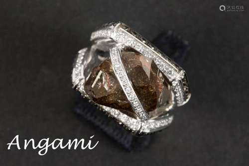 Italian AnGami signed ring with a special design in white go...