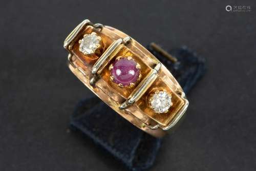 forties' vintage ring in pink gold (14 carat) with a cabocho...