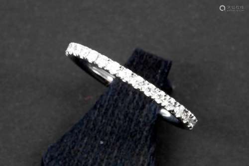 ring in platinum with ca 0,50 carat of very high quality bri...