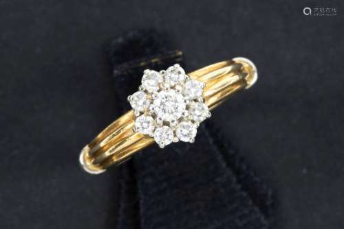 ring in yellow gold (18 carat) with ca 0,35 carat of high qu...