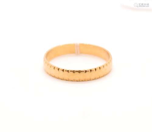 BAGUE POUR HOMME EN OR JAUNE<br />
Tdd : 63/64<br />
Pb : 3,...