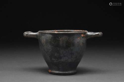 GREEK CAMPANIAN POTTERY BLACKWARE SKYPHOS