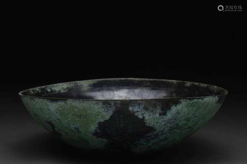 ROMAN BRONZE BOWL WITH DECORATION