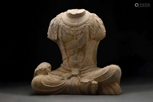 CHINESE TANG DYNASTY STONE SEATED BODHISATTVA