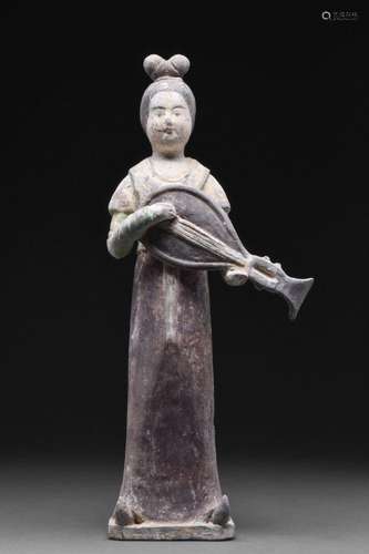 CHINESE TANG DYNASTY TERRACOTTA FEMALE MUSICIAN - TL TESTED