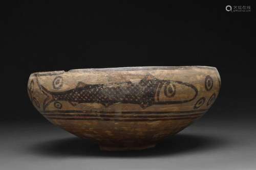 INDUS VALLEY POTTERY BOWL WITH FISH