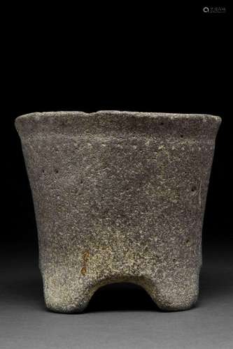 RARE EARLY BRONZE AGE TRANS-JORDAN BASALT VESSEL