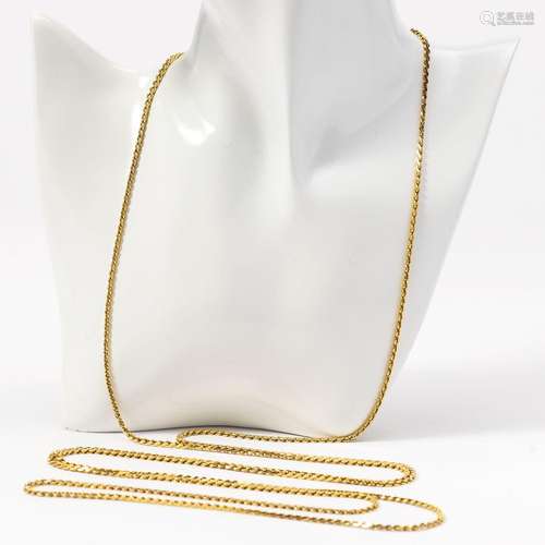 A 14 carat gold sautoire necklace