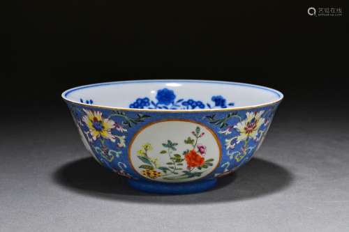Blue and white flower pattern bowl