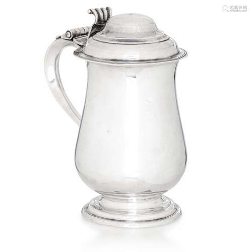 Tankard. Argento fuso e sbalzato. Londra 1771. Argentiere Jo...