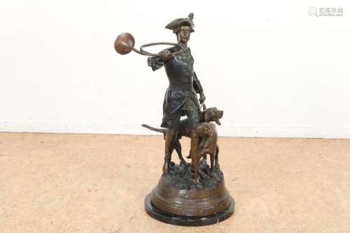 Bronzen sculptuur van jager en honden