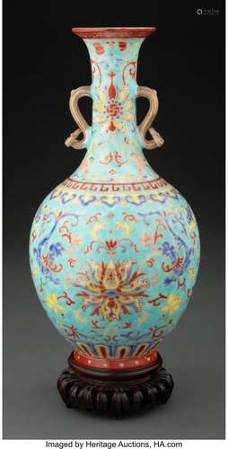 A Chinese Yangxi Porcelain Vase Marks: six-character mark 9-...