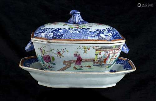 A ‘FAMILLE ROSE’ PORCELAIN TUREEN WITH TRAY AND COVER