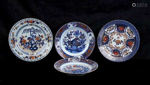 FOUR ‘IMARI’ PORCELAIN DISHES