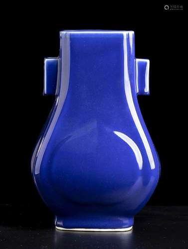 A BLUE GLAZED PORCELAIN HU VASE