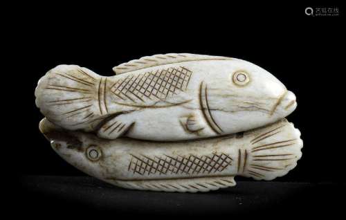 A JADE PENDANT WITH TWO FISHES