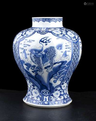 A 'BLUE AND WHITE' PORCELAIN BALUSTER VASE