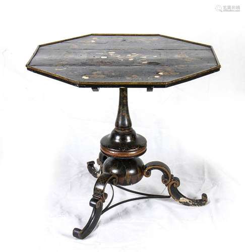 A LACQUERED AND PAINTED TABLE WITH CHINOISERIE MOTIFS