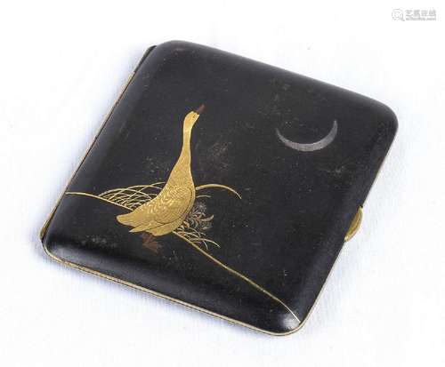 A PARTIALLY GILT METAL ‘KOMAI' STYLE PORTABLE CIGARETTE CASE