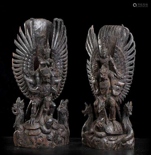 A PAIR OF WOOD SCULPTURE WITH DEITIES