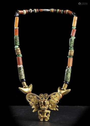 A NECKLACE WITH GOLD PENDANT AND GOLD AND HARDSTONE BEADS