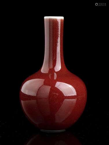 A RED GLAZED PORCELAIN SMALL BOTTLE VASE