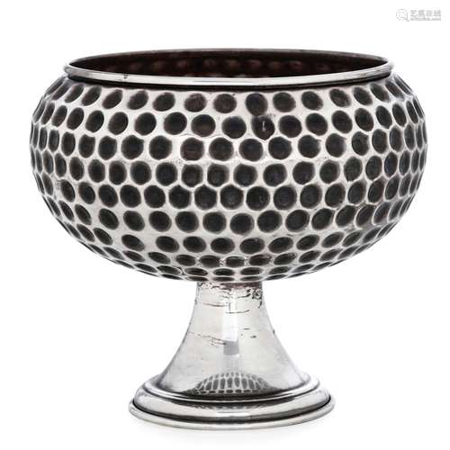 Bowl. Argento fuso e sagomato. Argenteria veneta del XX seco...