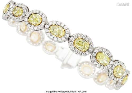 Pejmani Colored Diamond, Diamond, Gold Bracelet  Stones: Ova...