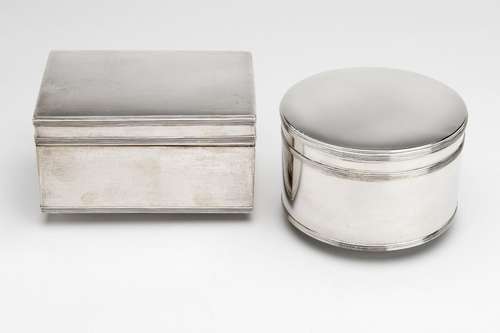 A pair of Dutch silver biscuit boxes