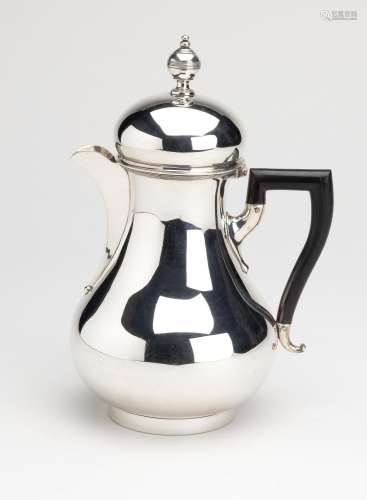 A Dutch silver coffeepot (Turkish model)