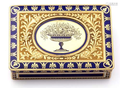 An antique French 18k gold enamel snuff box