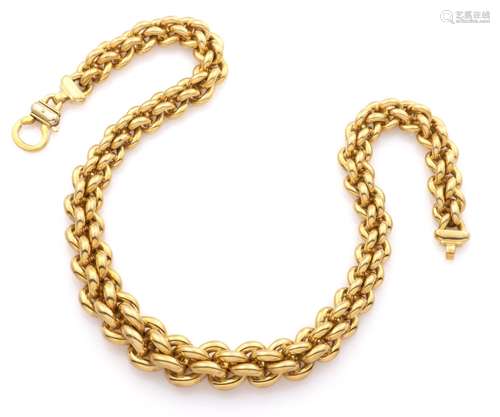 An 18k gold necklace