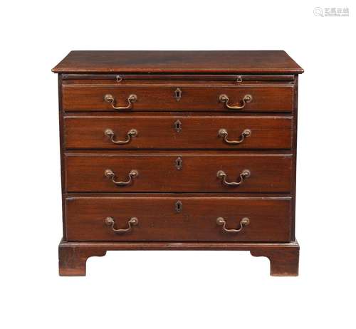 A GEORGE III MAHOGANY CHEST OF DRAWERS