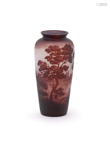 A VAL ST. LAMBERT SEPIA CAMEO GLASS 'VIENNOIS' VASE