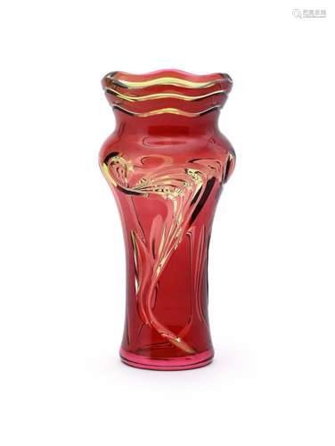 AN ART NOUVEAU VAL ST. LAMBERT 'CRSTAL PISTACHE DOUBLE ROSE'...