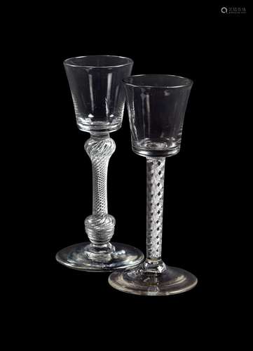 AN AIRTWIST BALUSTROID WINE GLASS