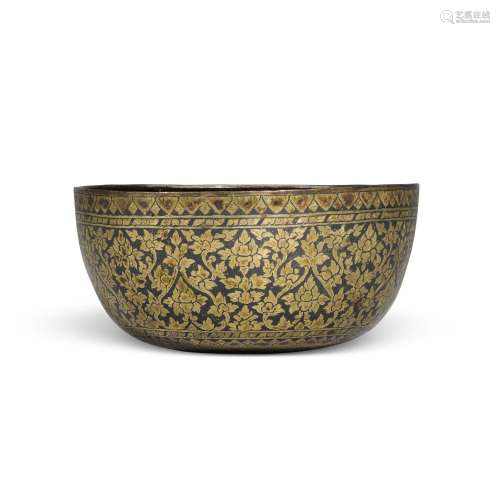A gold niello-inlaid silver bowl, Thailand, 18th century
