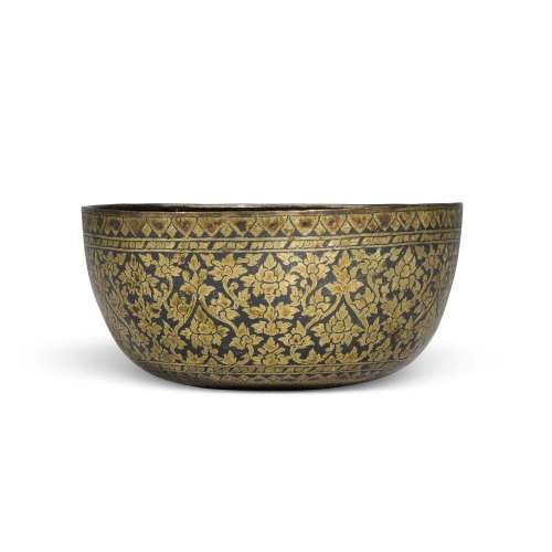 A gold niello-inlaid silver bowl, Thailand, 18th century