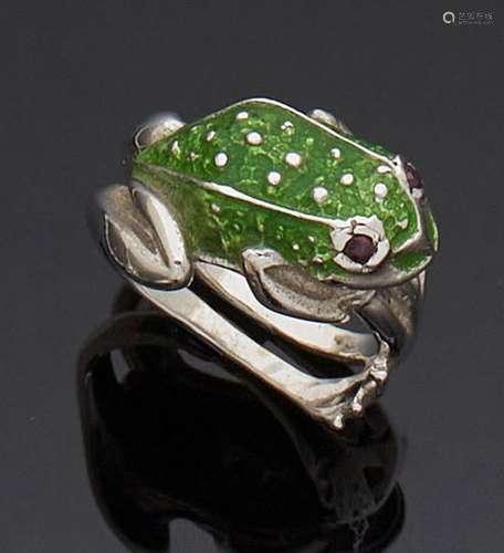 BAGUE en or gris 750 mm représentant une gre­nouille à patte...