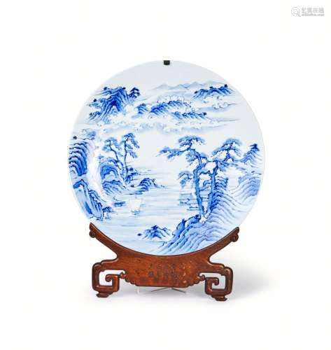 A CHINESE BLUE & WHITE CHARGER, QING DYNASTY (1644-1911)