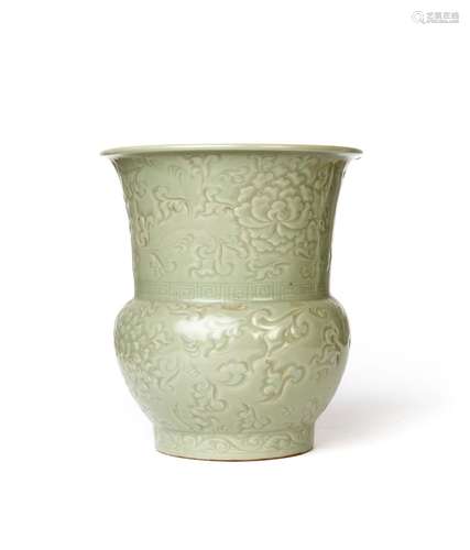 A CHINESE LONGQUAN CELADON BASIN, MING DYNASTY (1368-1644)