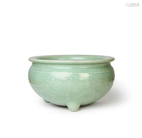 A LARGE CELADON-GLAZED `LOTUS` CENSER, KANGXI PERIOD (1662-1...