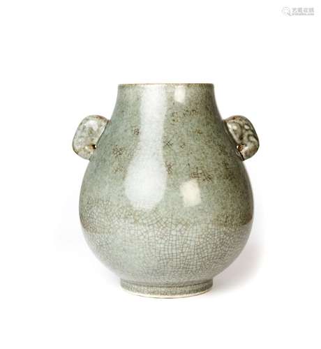 A RARE GUAN-TYPE VASE, HU, YONGZHENG PERIOD (1723-1735)