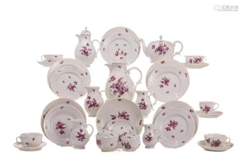 86 PCS NYMPHENBURG PORCELAIN TEA & COFFEE SERVICE