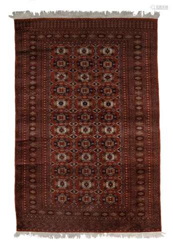 Persian hand-knotted wool rug, mid-20th century cartridges