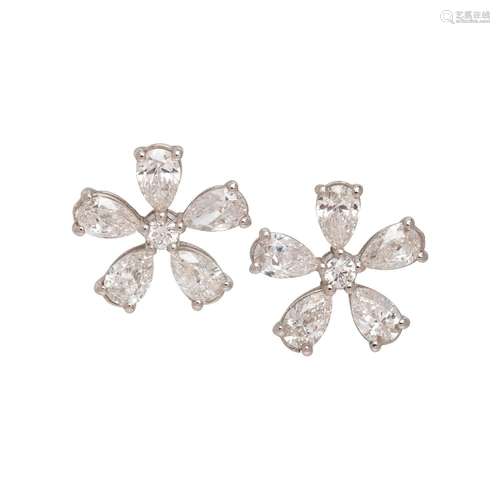 DIAMOND FLOWER EARRINGS