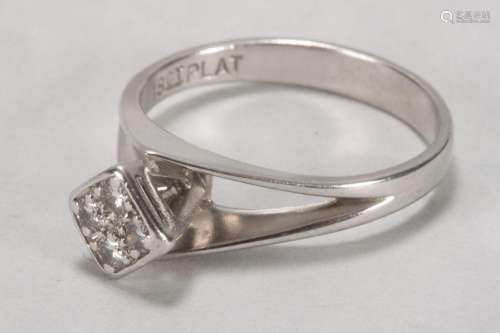 18ct Platinum and Diamond Ring,