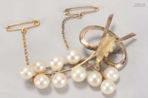 14ct Gold and Pearl Brooch,