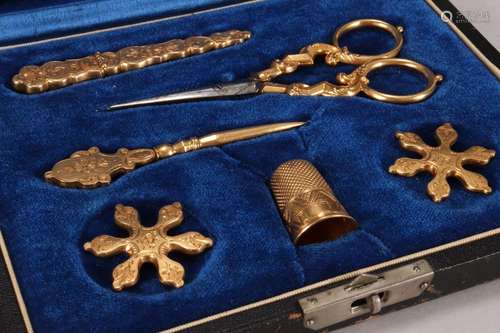 19th Century 14ct Gold Sewing Set,